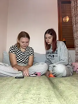 ella_grays webcam