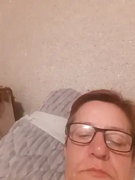 MiaSunni2334 webcam