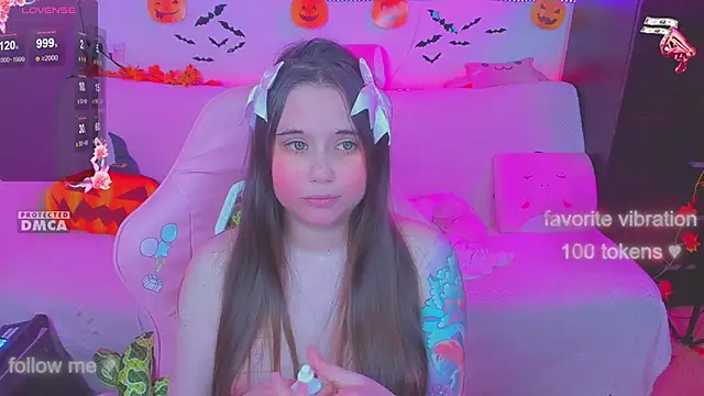 Lolisuccub webcam