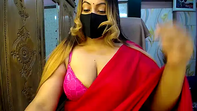 SeductiveMahira webcam