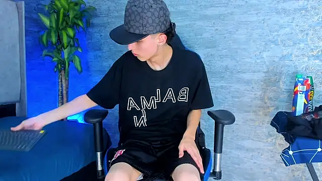 arthurcox (M twink) - full naked