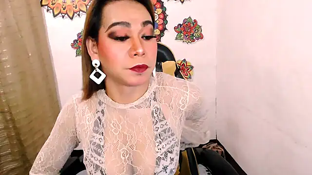 xxMistressWildKimxx webcam