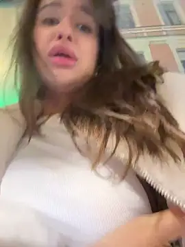 sophie_avory (Ask my age) - rub pussylips both 💦