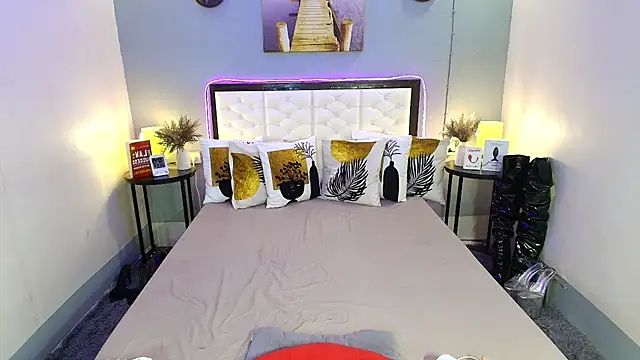 TatianaWil webcam