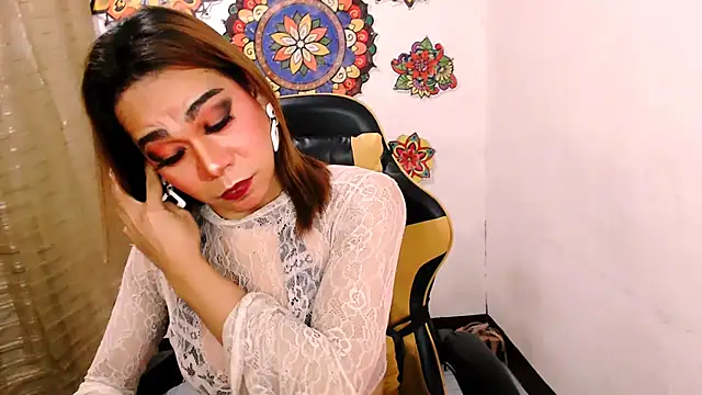 xxMistressWildKimxx webcam