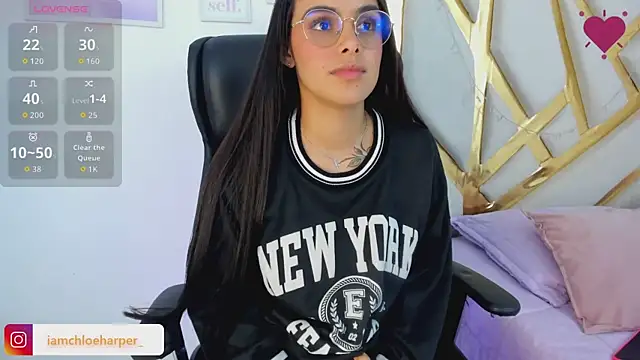 ChloeHarper_ webcam