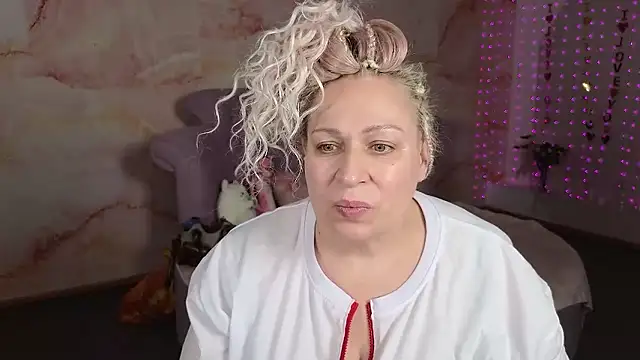 Penelope_Pinky webcam