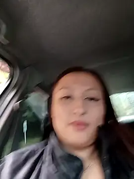 Scarlet_Aura webcam