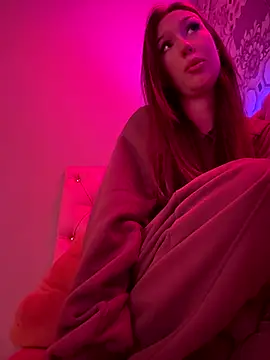 DianaGlow webcam