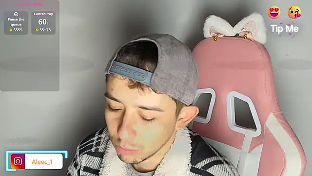 Aleecandrews webcam