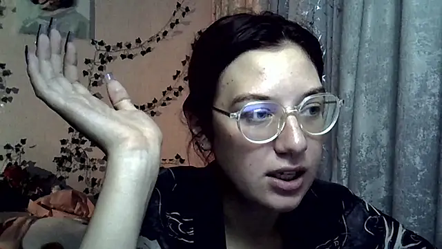 Lily_Ember webcam