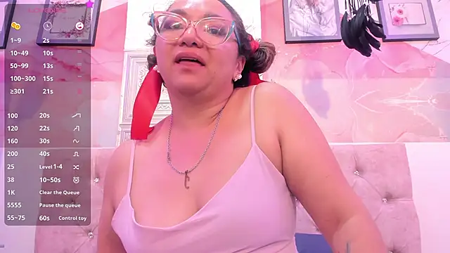 leyla_smithh webcam