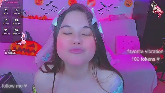 Lolisuccub webcam