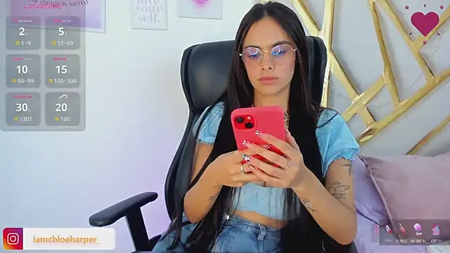 ChloeHarper_ webcam