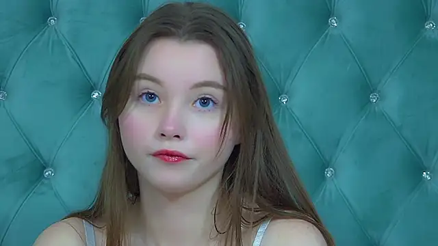 KeiraAsti webcam