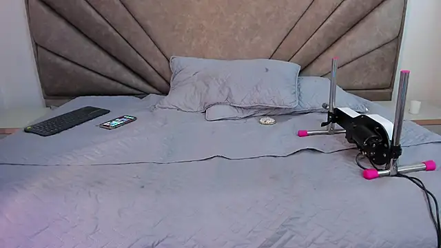 Mythical_Girl webcam