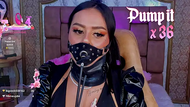 SoffiQueen webcam