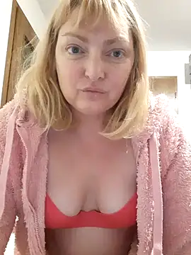 LiluLiluLilu webcam