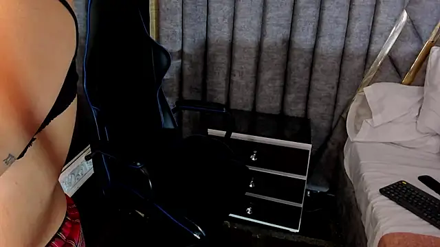 LunaaDuque webcam