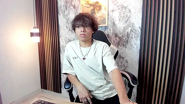 Honeymoon_sariel webcam