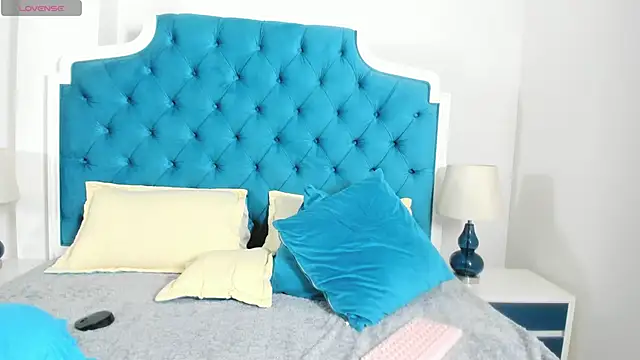 Lia_Vivumi webcam