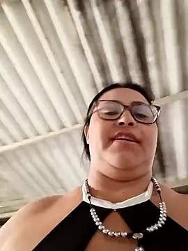 Dirty-Momm-Divorced-Hot webcam