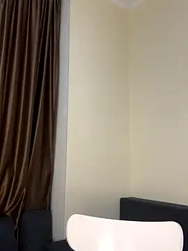 Polli_Kiss webcam