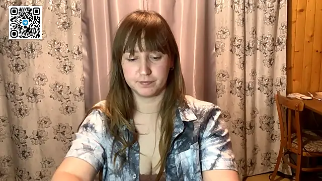 MaroonMoon_ webcam