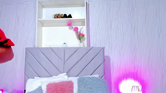 Victoria_Guzman webcam