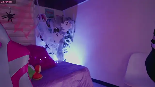 Zoe_Skyler webcam