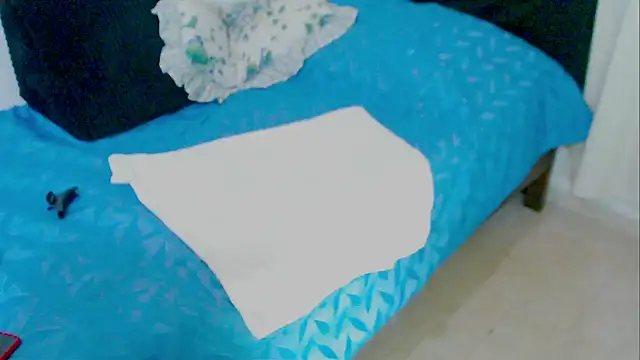Kendraline1 webcam