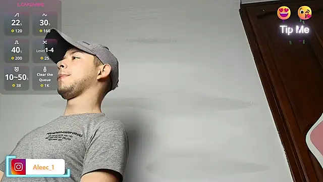 Aleecandrews webcam