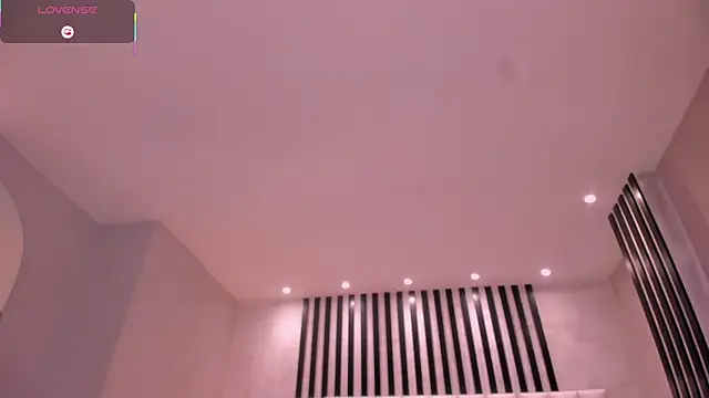 IsabellaMoreau webcam