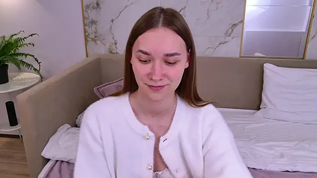 AmadaReine webcam