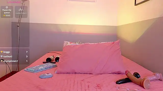 cutepetitee webcam