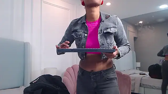ChantalGarner webcam