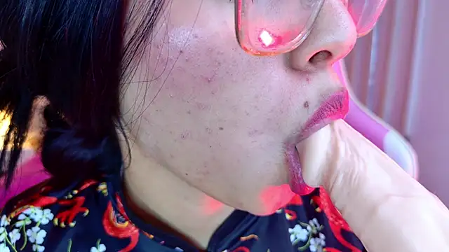 Lyna_love webcam
