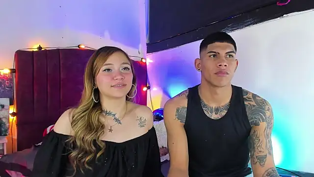 ChiliciousCouple webcam