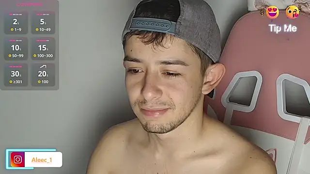Aleecandrews webcam