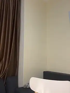 polli_kiss (F young) - take off panties and play with pussy