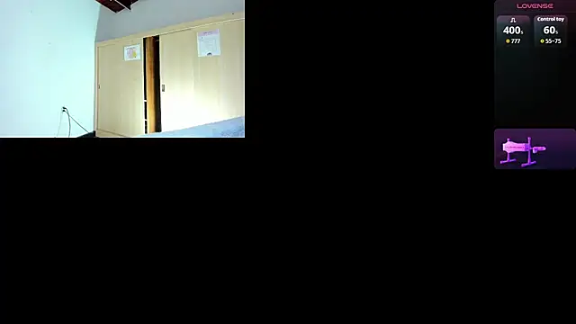naomidibello webcam