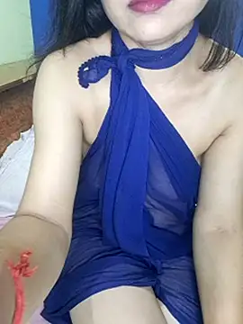 Cute-Zarina webcam