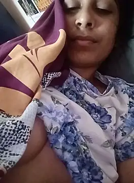 tamanna-hot (F young) - Goua trip