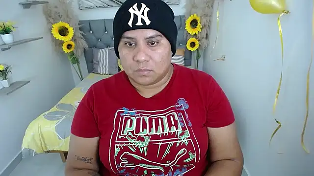 hotlesby_valery webcam