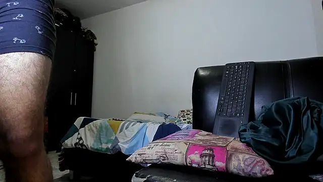 ares_sexxx (M young) - push ballon with a random prize