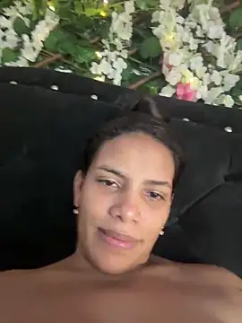 ArielleMillerr webcam