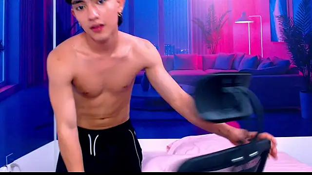 RomeoMillerr webcam