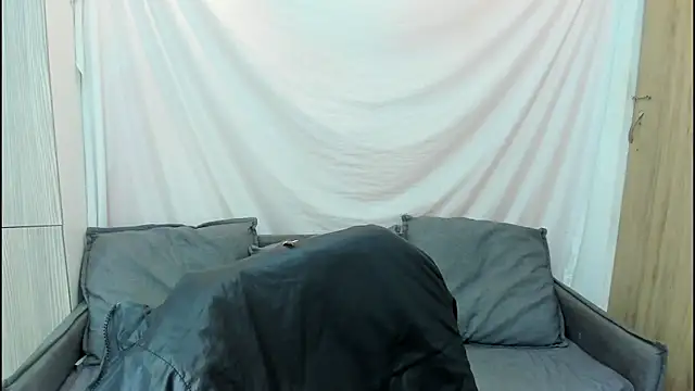 Mhelanny2 webcam