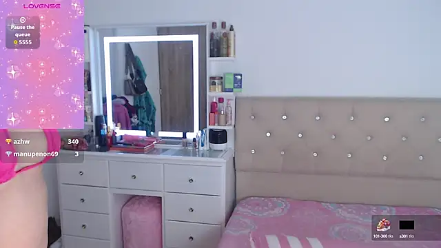 CorinaSmith28 webcam
