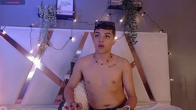 AAronBaker_ webcam